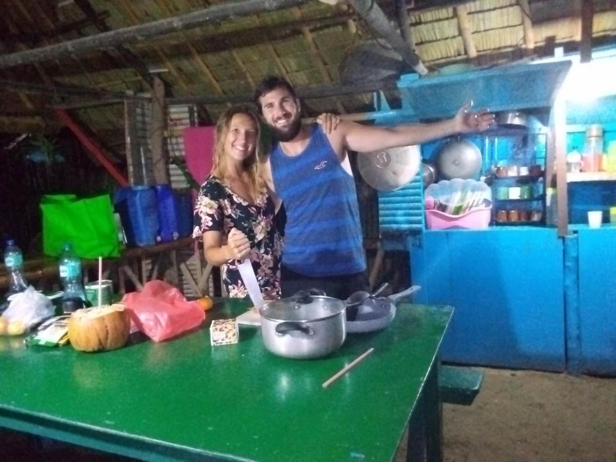 Shalom Camp Hotel El Nido Bagian luar foto