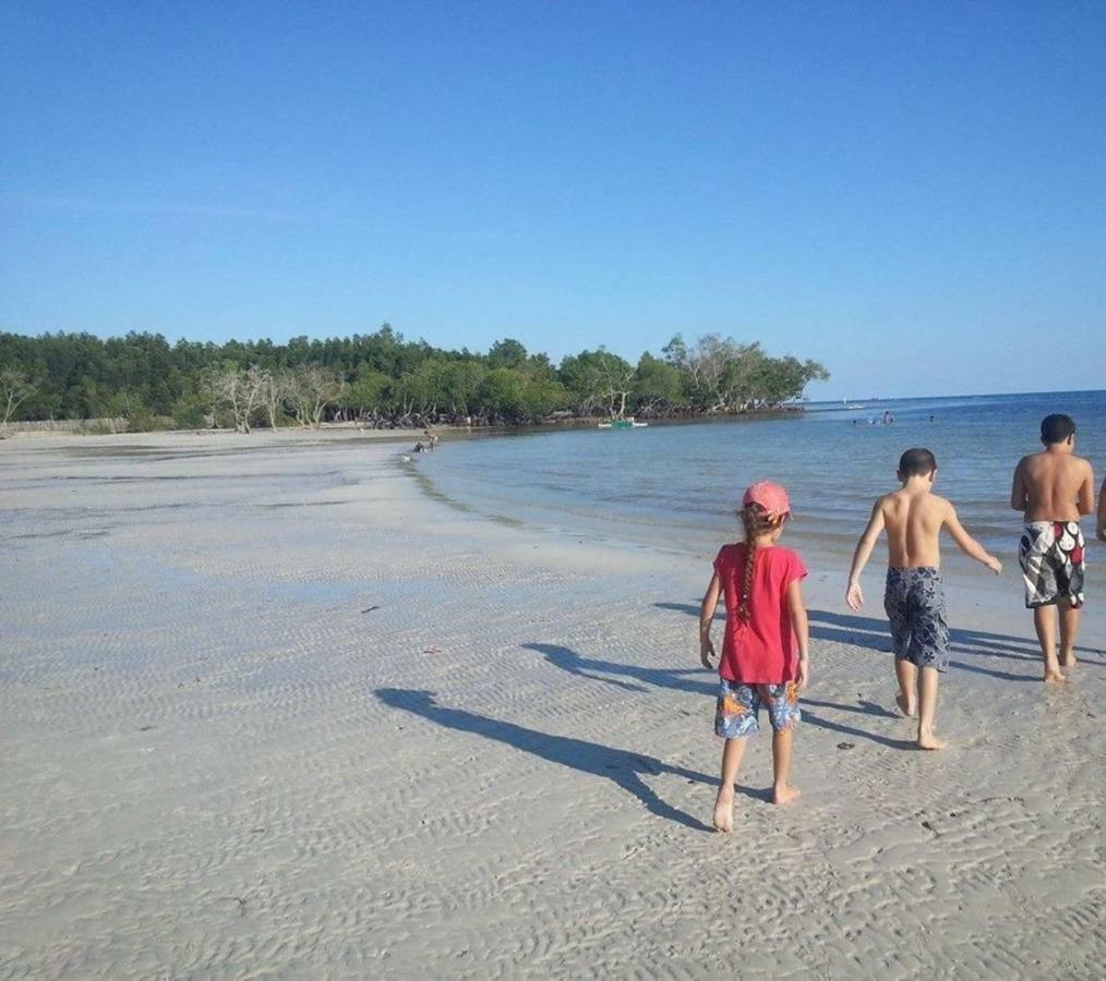 Shalom Camp Hotel El Nido Bagian luar foto